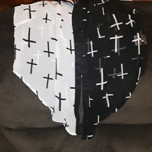 Sheer shirt - Picture 3 of 3